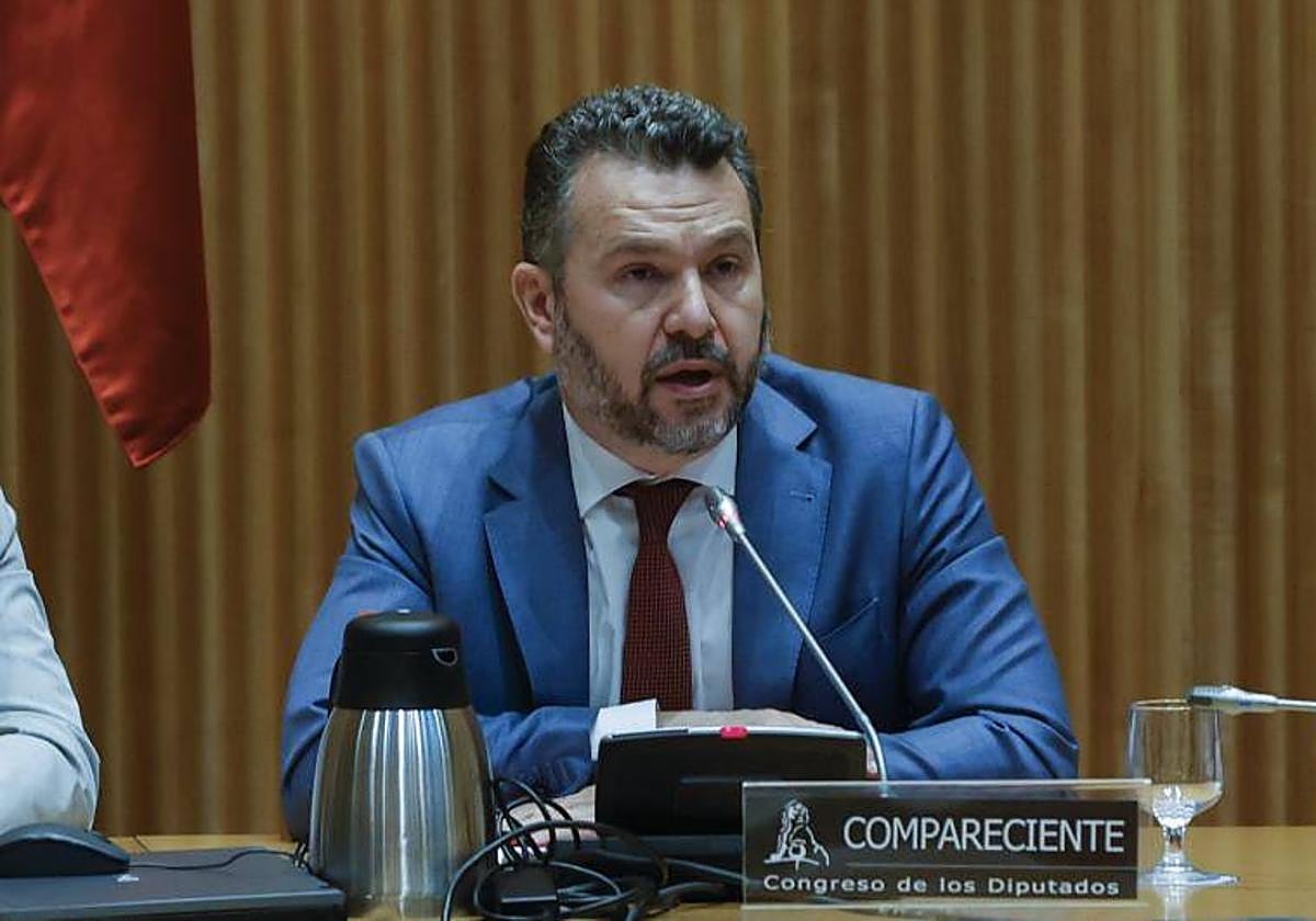 La CNMV advierte que las recompras de acciones no llegan a todos los accionistas