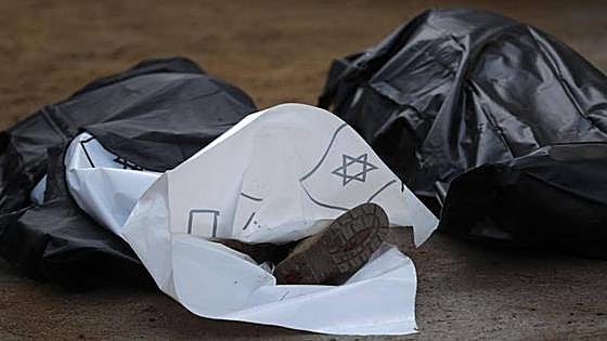 Soldados israelíes hallan 40 bebés asesinados en un kibutz, algunos decapitados