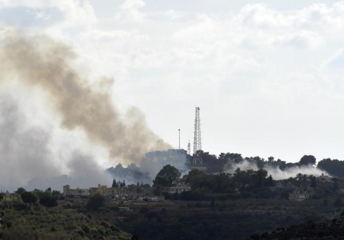 Hezbolá bombardea la frontera con Israel.