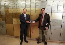 Luis García Montero, director del Instituto Cervantes y Ignacio Ybarra, presidente de Vocento