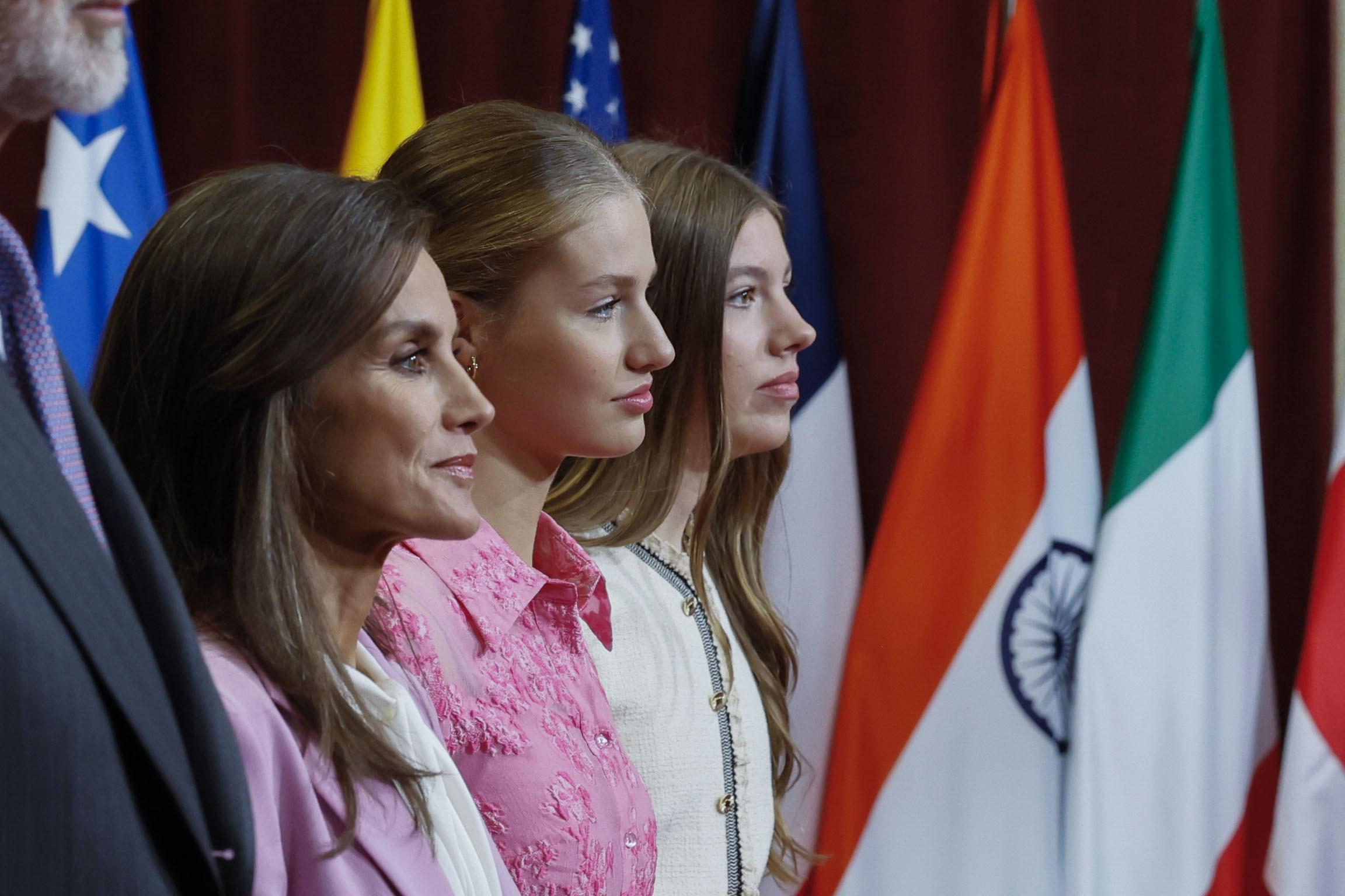 La Familia Real, durante la recepción a los galardonados. 