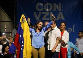 La oposición de Venezuela elige como candidata a María Corina Machado