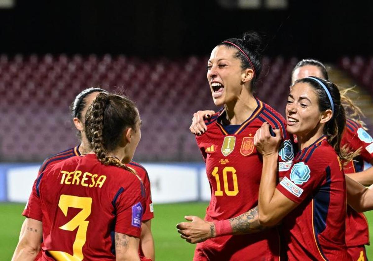 Jennifer Hermoso celebra el tanto del triunfo de España ante Italia