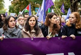 Las dirigentes de Podemos Irene Montero, Ione Belarra, Isa Serra y Lilith Verstrynge.