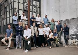 Equipo que compone el colectivo &.