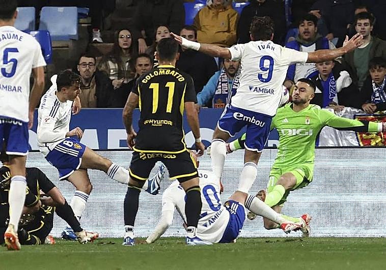 Tablas entre Zaragoza y Oviedo que alejan sus sueños de ascender
