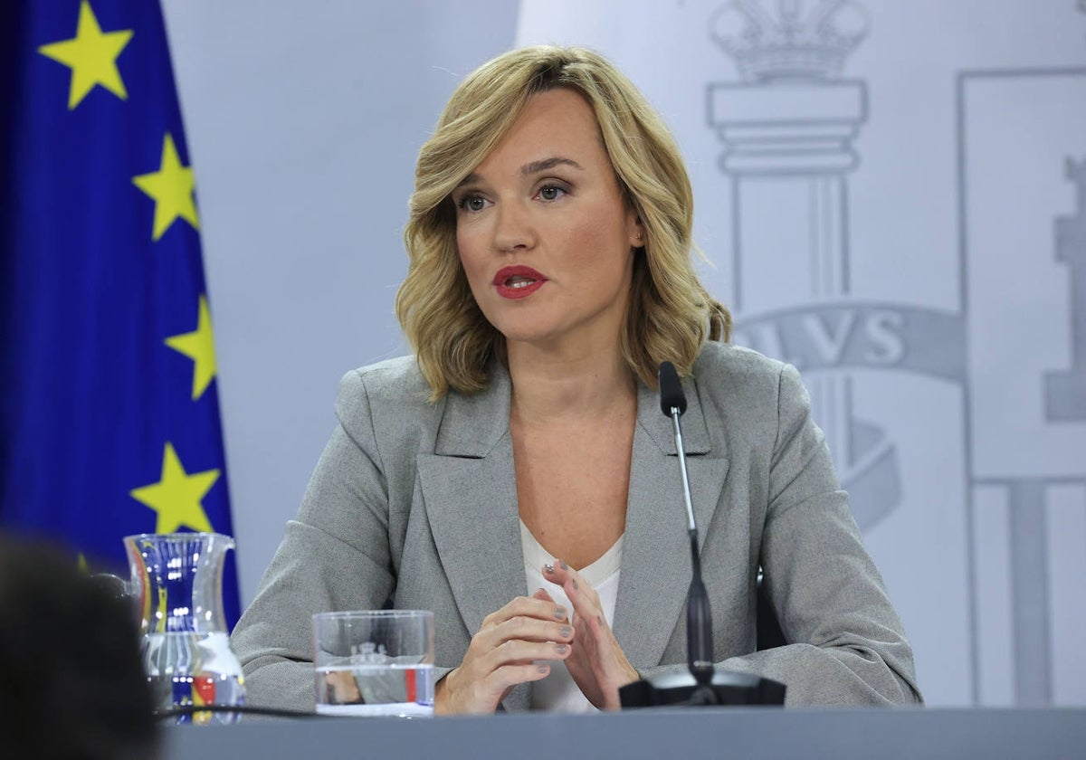 Pilar Alegría, en la rueda de prensa posterior al Consejo de Ministros.