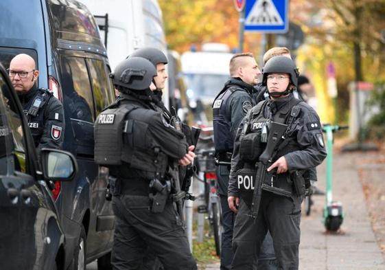 Cuatro menores de 12 a 14 años provocan la alarma por atentado en colegios de Hamburgo