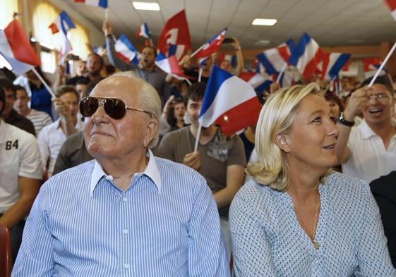 Jean-Marie Le Pen y su hija, Marine Le Pen, en una imagen de archivo.