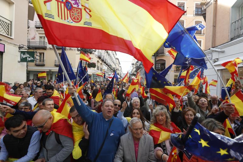 Manifestantes en la Puerta del Sol en Madrid.