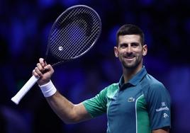 Novak Djokovic celebra su triungo ante Holger Rune.