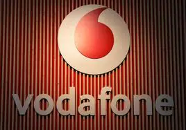 Zegona plantea despidos y cierre de tiendas de Vodafone en España