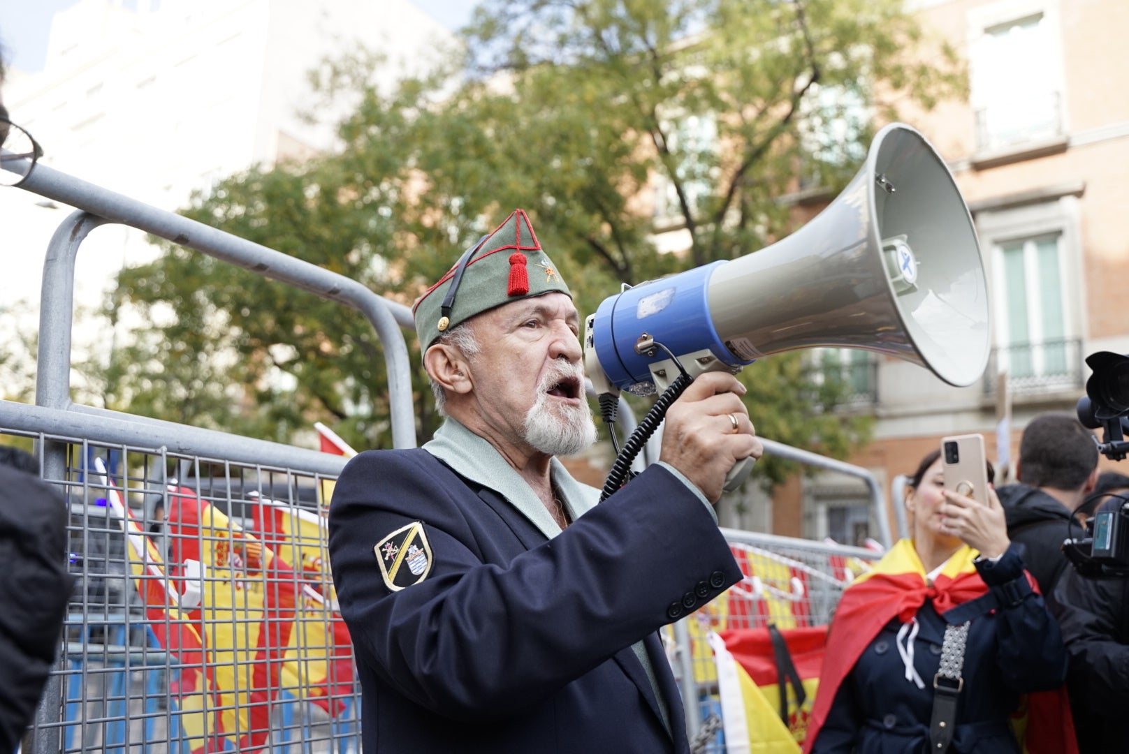 Un manifestante en Nepturno.