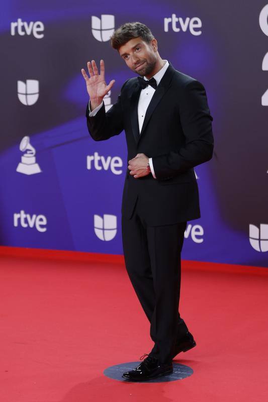 Pablo Alborán, el español con más nominaciones de la noche, cinco en total: Grabación del Año, Álbum del Año, Canción del Año, Mejor Álbum Vocal Pop y Mejor Canción Pop.