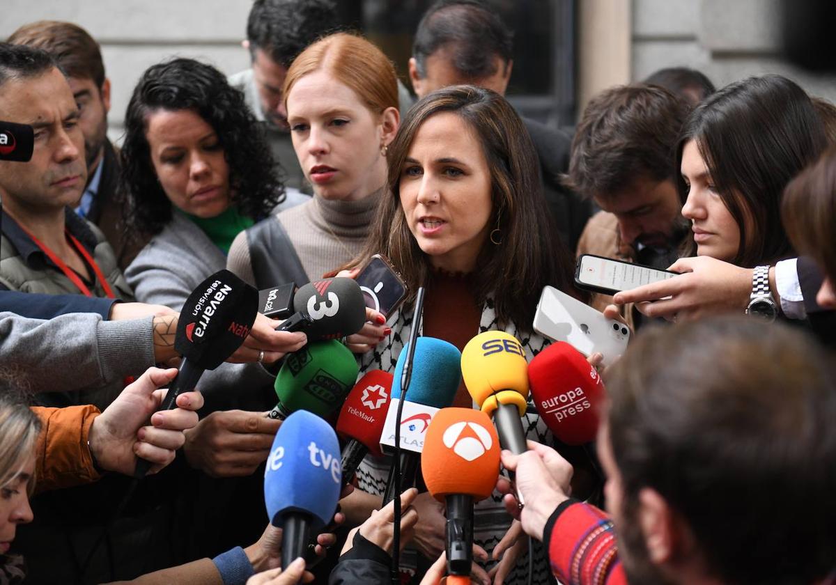 Ione Belarra, secretaria general de Podemos, tras la segunda sesión de investidura de Pedro Sánchez.