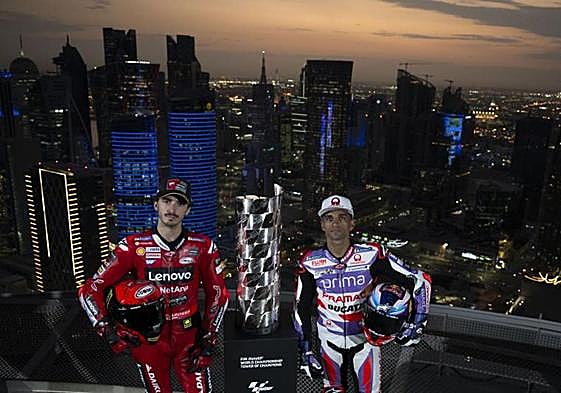 Francesco Bagnaia y Jorge Martín luchan por el Mundial de MotoGP.