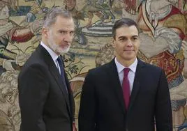 Sánchez este viernes junto al Rey, después de jurar en el Palacio de la Zarzuela por tercera vez como presidente del Gobierno