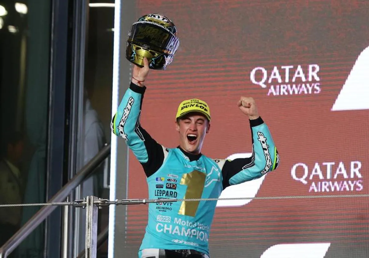 Jaume Masià se proclama campeón de Moto3 en Catar