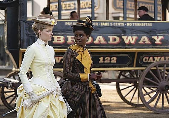 Dos de las protagonistas de 'La edad dorada'.