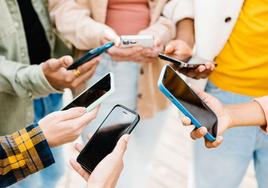 Razones para retrasar el uso del móvil: la pérdida de la atención