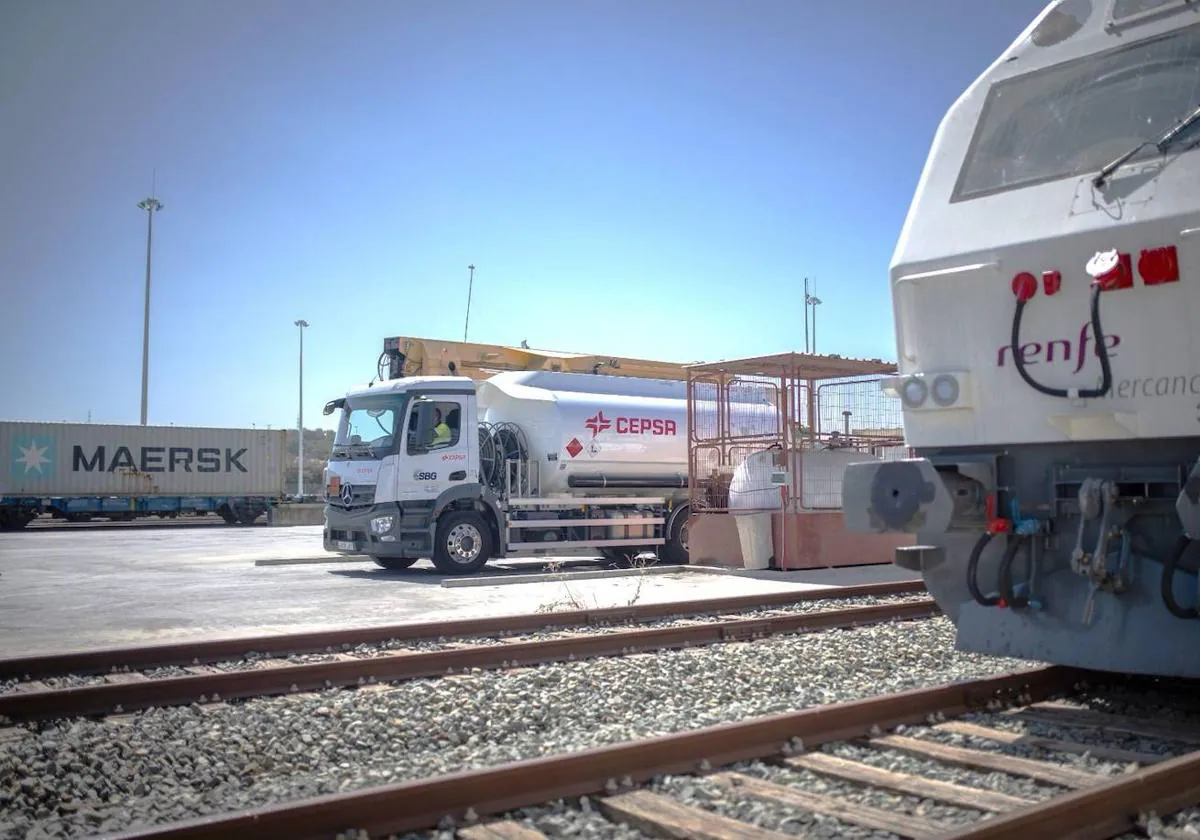 Cepsa, Maersk and Renfe complete 100 rail transport routes with renewable fuel