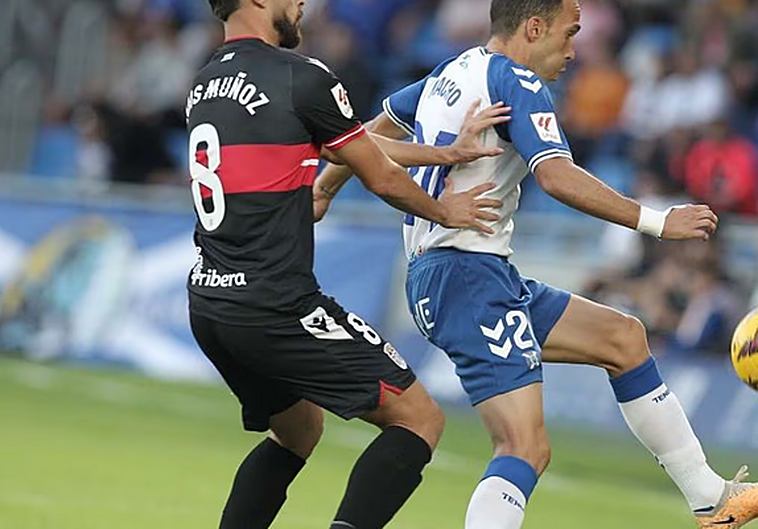 El Tenerife salva un punto 'in extremis' ante un Cartagena que se hunde