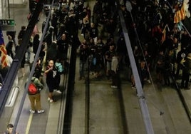 Ocupación de la estación del AVE de Girona el 1 de octubre de 2018