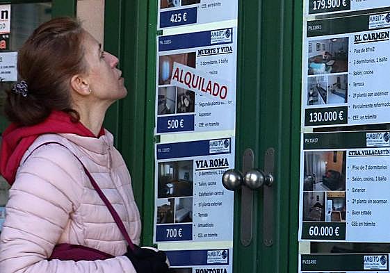 La patronal inmobiliaria prevé que las ventas caigan un 10% en 2024 pero los precios seguirán subiendo