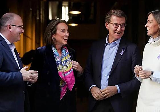 Alberto Núñez Feijóo, líder del PP, en el Congreso junto a Miguel Tellado, Cuca Gamarra y Carmen Fúnez.