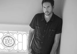 El escritor Paul Tremblay.