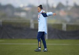 Montse Tomé, durante un entrenamiento de la selección femenina.