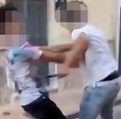 Un joven apuñala a un menor de edad en medio de la calle en Lorca