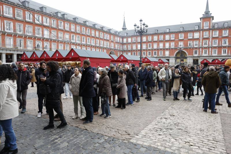 Turistas en la Plaza Mayor de Madrid.