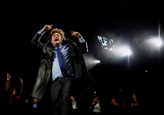 Milei, durante uno de los actos de la campaña electoral tras la que ha accedido a la presidencia de Argentina.