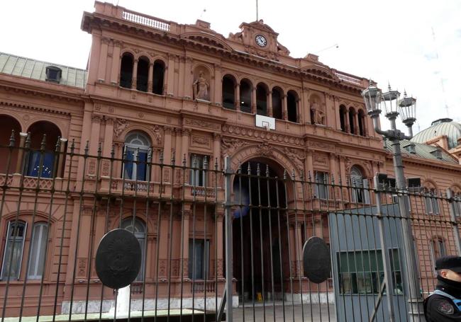 La Casa Rosada, uno de los iconos de Buenos Aires, es la sede del poder ejecutivo en Argentina.