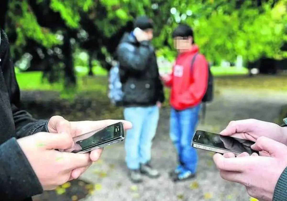 Education proposes to prohibit non-teaching use of mobile phones in all schools and institutes