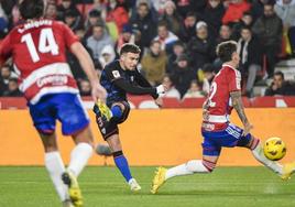 Quique Sánchez Flores se estrena en el Sevilla a lo grande