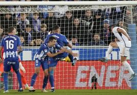 El gol del agónico triunfo madridista en Mendizorroza