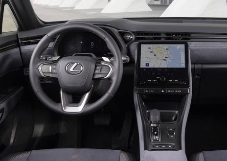 Imagen secundaria 1 - El nuevo modelo Lexus 