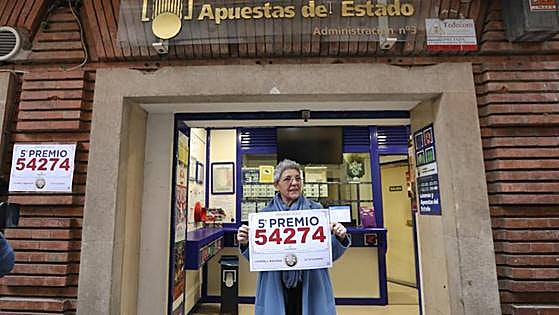 Los quintos llevan la alegría a todos los rincones un año más