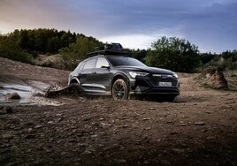 Audi Q8 e-tron edition Dakar