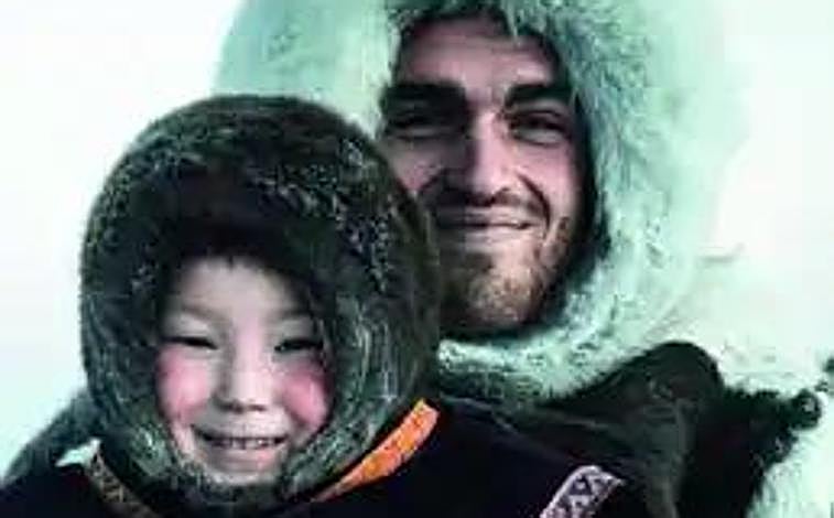 Imagen - Portada de 'Un mundo de historias', el primer libro de Rubén Díez, que se publica el 25 de enero.