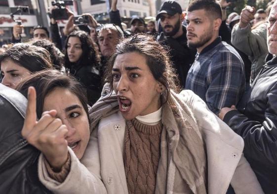 Numerosas personas se reunieron este miércoles en Ramala para protestar por la visita del secretario de Estado norteamericano, Antony Blinken.