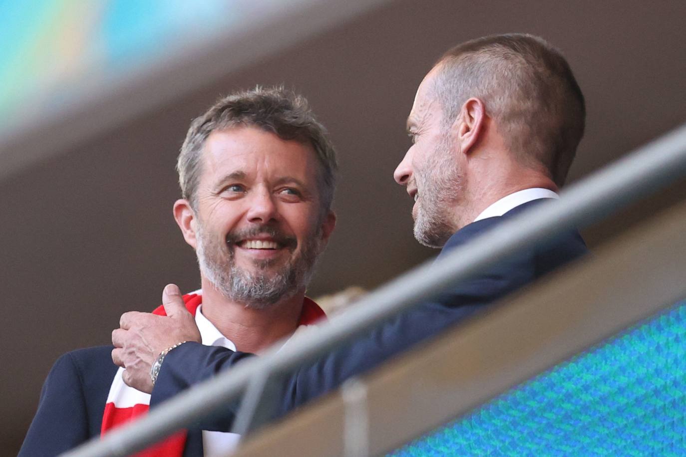 Federico saluda a Aleksander Ceferin durante la semifinal entre Dinamarca e Inglaterra en la Eurocopa 2020.