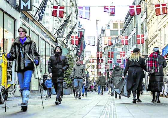 Imagen de un calle céntrica de Copenhague, capital de Dinamarca.