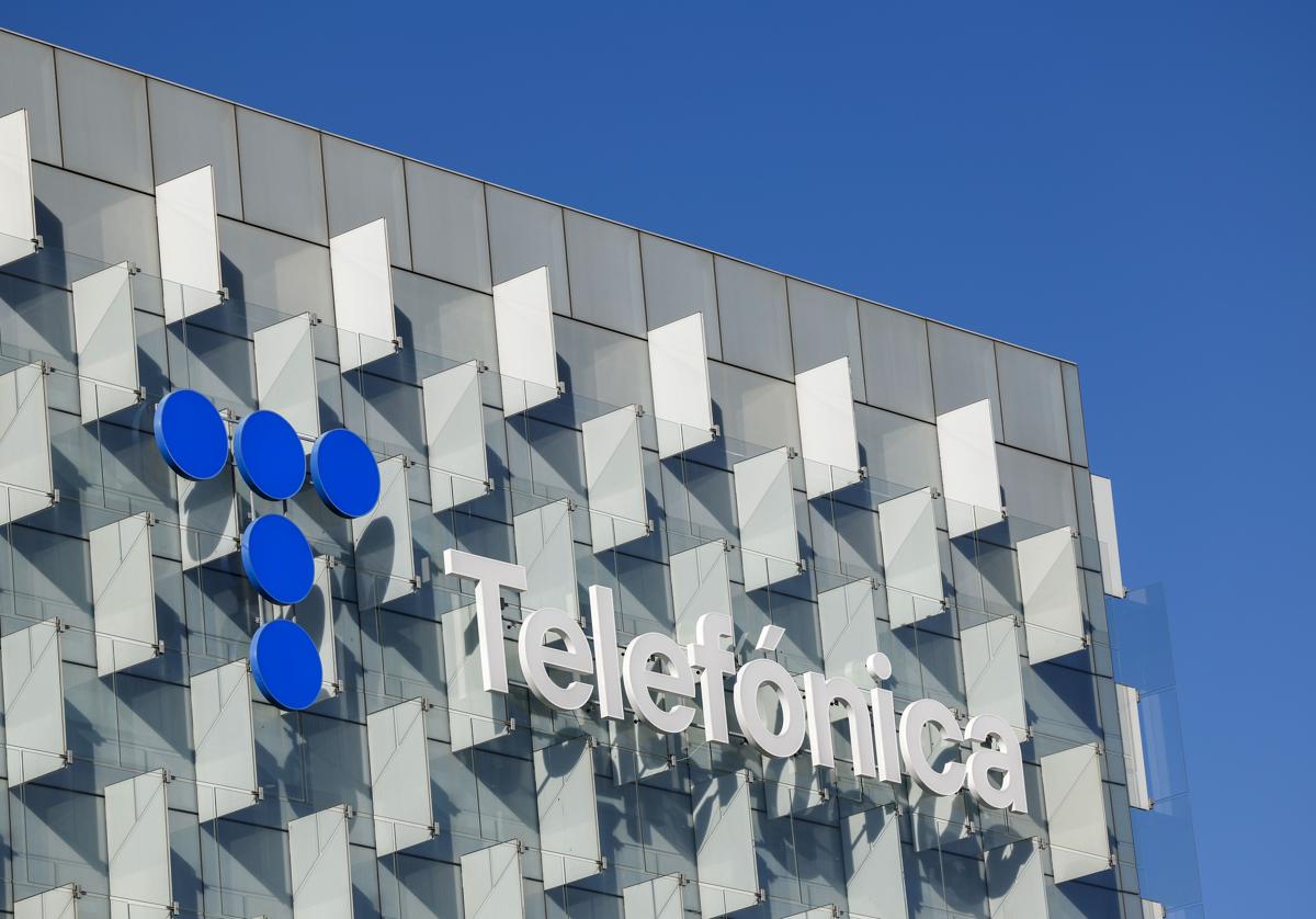 La adscripción al ERE de Telefónica roza el 15% en tres días, unos 500 empleados