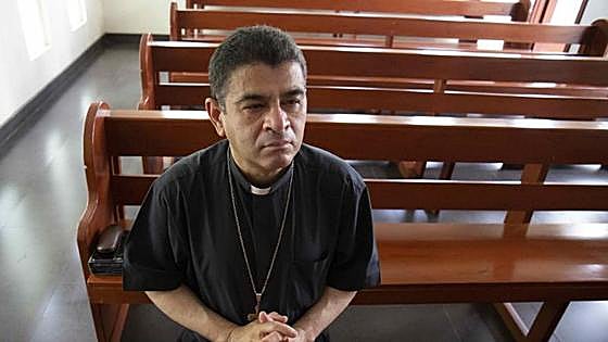 Nicaragua destierra al Vaticano a dos obispos y diecisiete sacerdotes