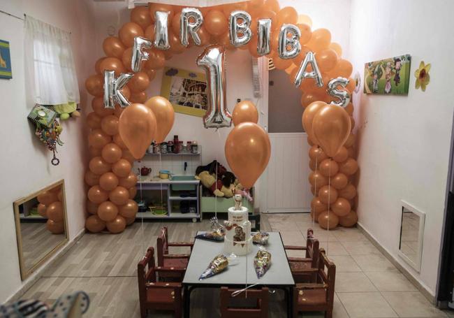 En el kibutz Nir Oz organizaron una fiesta de cumpleaños para el pequeño Kfir.