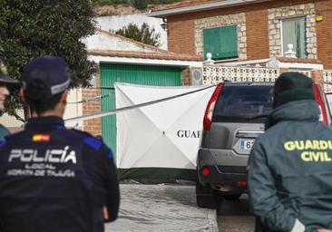 Un triple homicidio, una estafa amorosa y la sospecha de un ajuste de cuentas