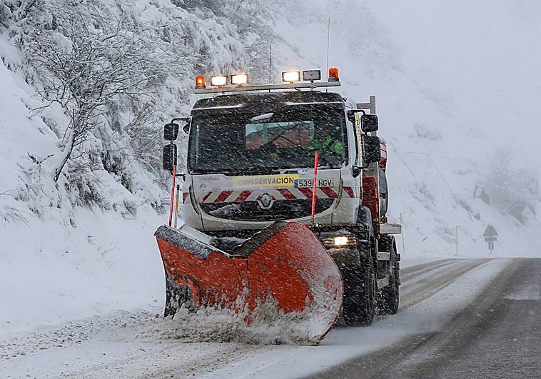 Se recomienda llevar cadenas, ys aber ponerlas en caso de nieve